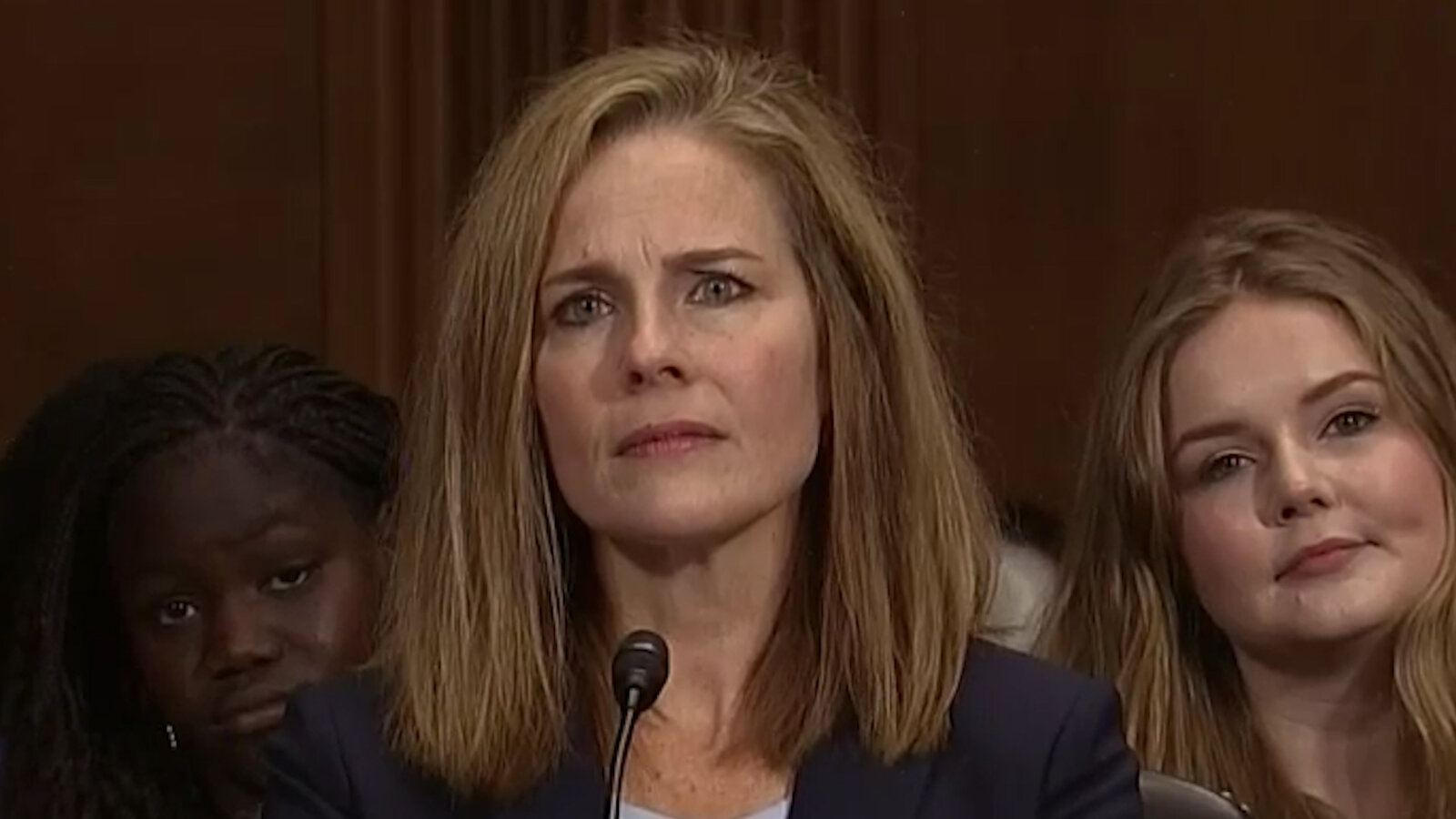 19+ Amy Coney Barrett Views Gif 265 00vid Amy Barrett 1