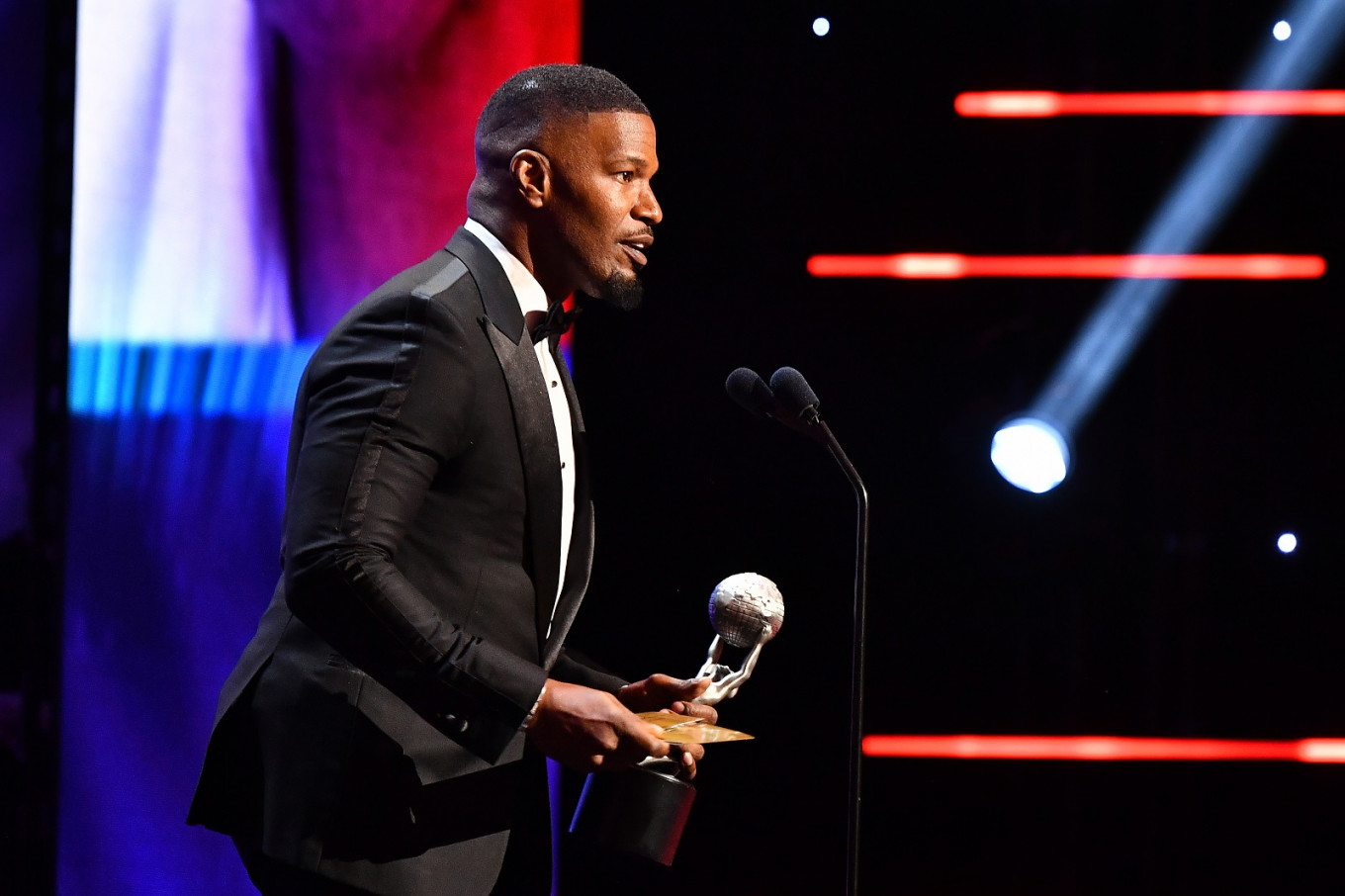 View Jamie Foxx Gif 259 2020 08 16 102472 1597549261. large