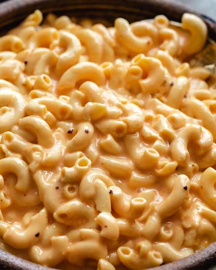 easiest way to make tasty crockpot macaroni and beef chicken