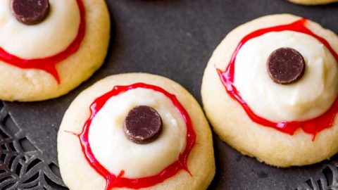easiest way to prepare appetizing eyeball cookies