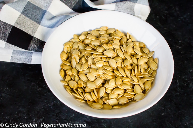 how to make appetizing air fryer pumpkin seeds