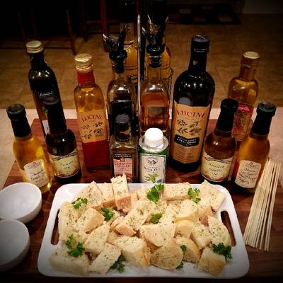 how to make delicious mikes bread dipping oils cheese appetizers