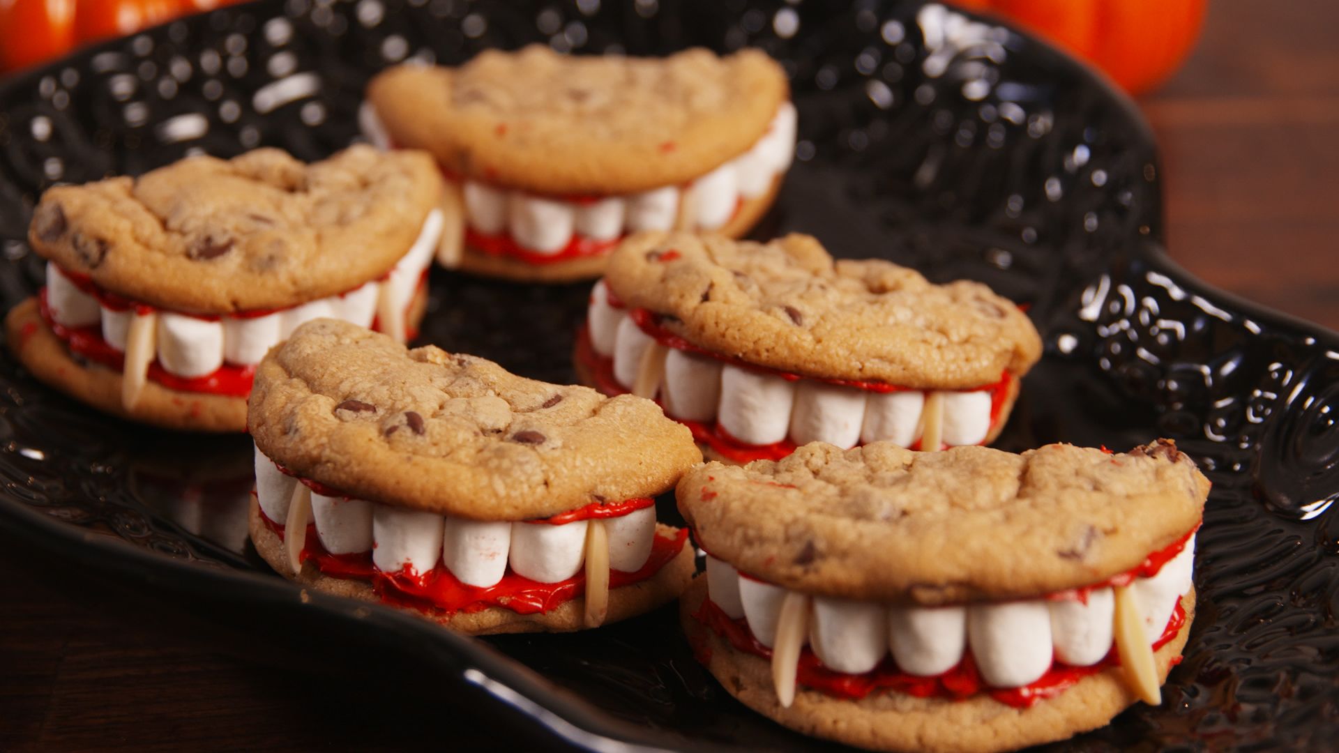 how to make yummy halloween treats