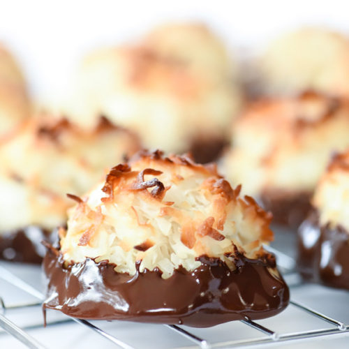 how to prepare appetizing coconut macaroon cookies chocolate dipped