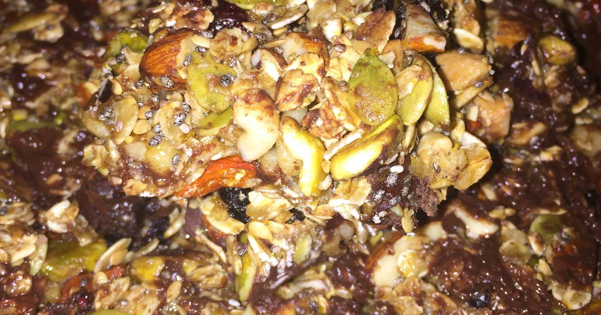 how to prepare yummy berry nuts for you bars