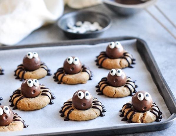 Crazy Laminate Flooring - Layout Looking For Opinions Before We Go Crazy Rearranging : Laminate also comes in a variety of colors. 565 recipe appetizing halloween cookies