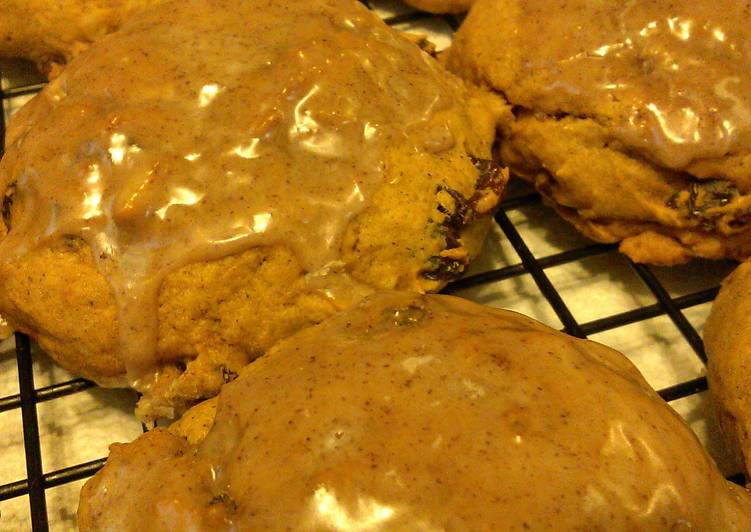 recipe yummy pumpkin cookies with nuts raisins cinnamon glaze